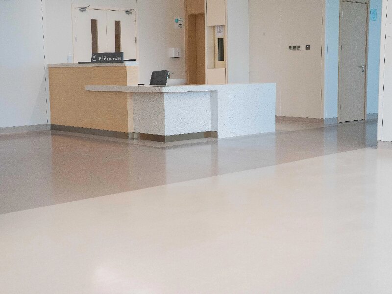 工程PVC地板采購(gòu)避坑指南，大巨龍供貨周期優(yōu)勢(shì)解析-拒絕延遲拖累工程